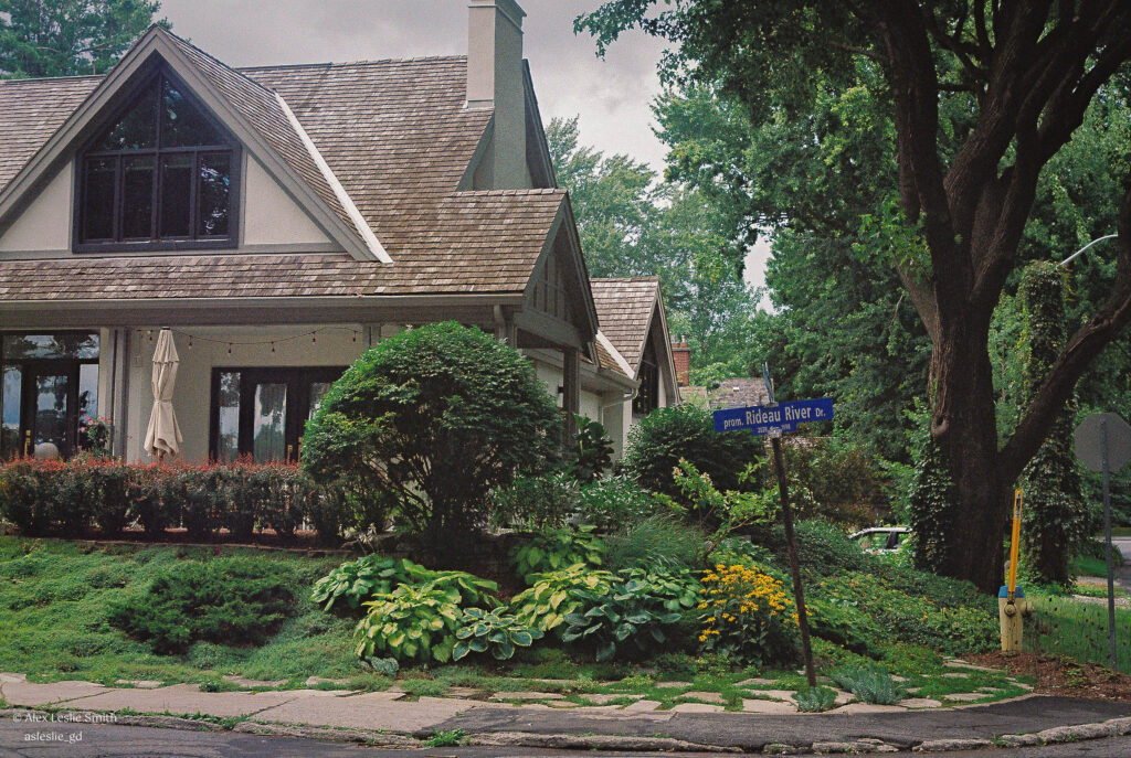 street in ottawa